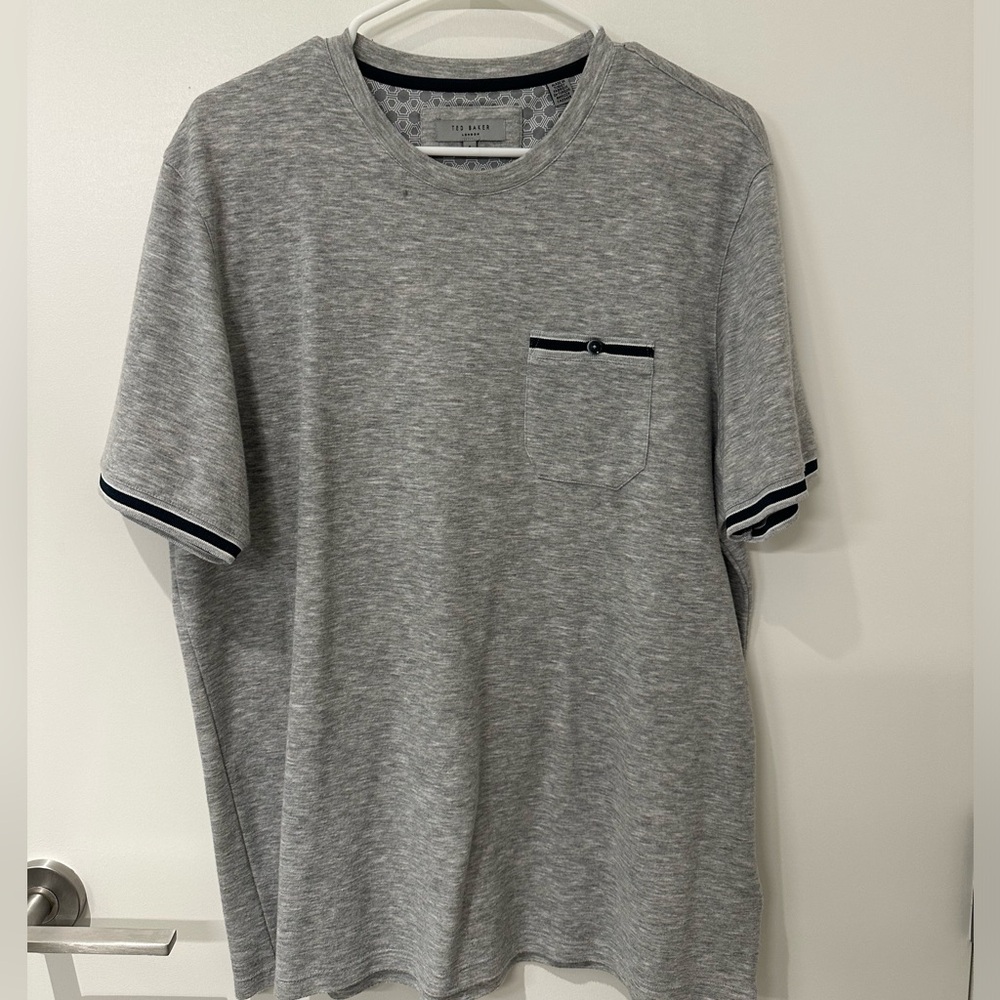 Ted Baker Men’s Grey T-shirt